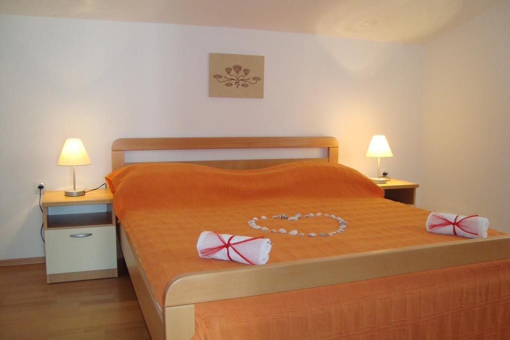 Apartments Bulicic Trogir Room photo